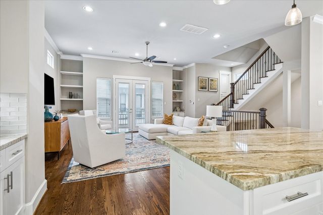 872 Wakefield Drive C, Houston, TX 77018