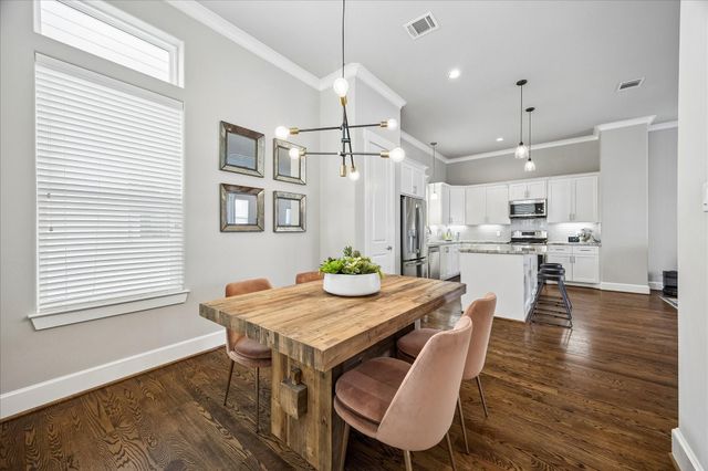 872 Wakefield Drive C, Houston, TX 77018