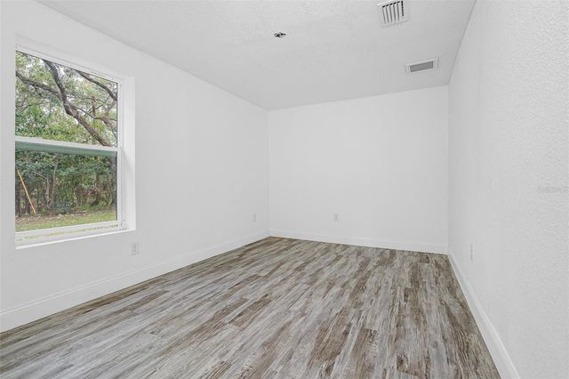 314 HENDRICKS AVENUE, Brooksville, FL 34601