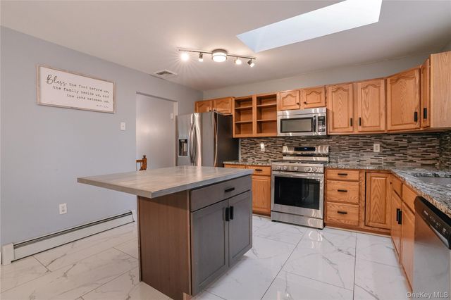 2478 Mt Hope Road, Middletown, NY 10940