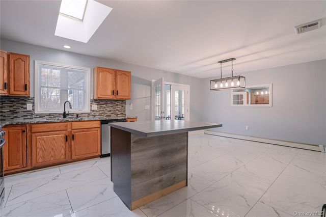 2478 Mt Hope Road, Middletown, NY 10940