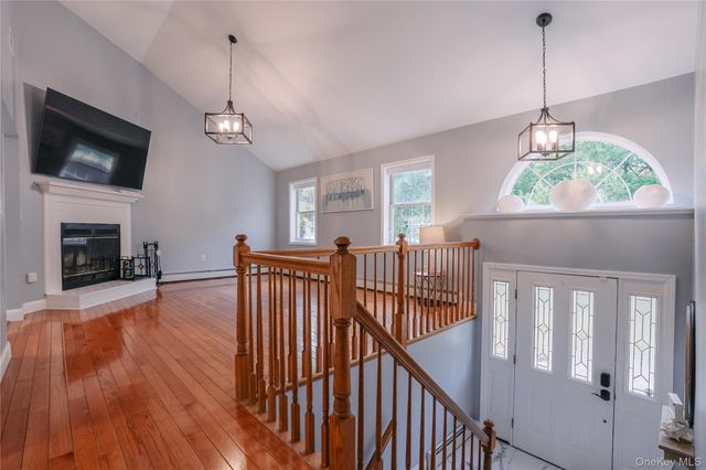 2478 Mt Hope Road, Middletown, NY 10940