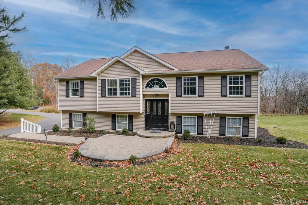 2478 Mt Hope Road, Middletown, NY 10940