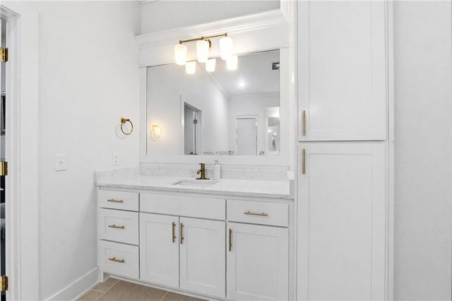 6406 S 62nd Street, Rogers, AR 72758