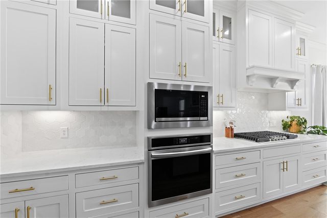 6406 S 62nd Street, Rogers, AR 72758