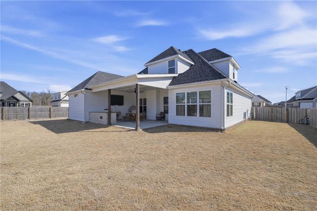 6406 S 62nd Street, Rogers, AR 72758