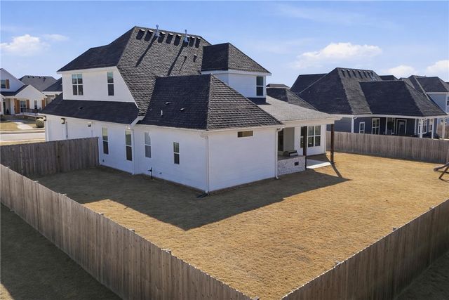 6406 S 62nd Street, Rogers, AR 72758