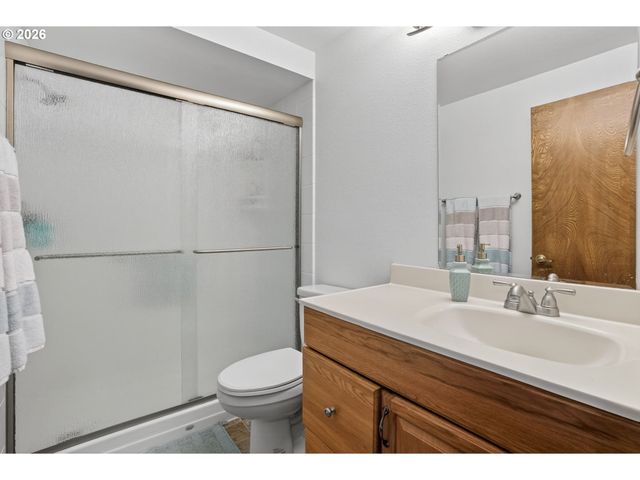 4249 RIVERVIEW Dr, West Linn, OR 97068