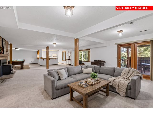 4249 RIVERVIEW Dr, West Linn, OR 97068