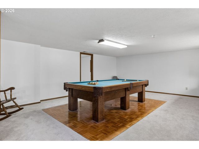4249 RIVERVIEW Dr, West Linn, OR 97068