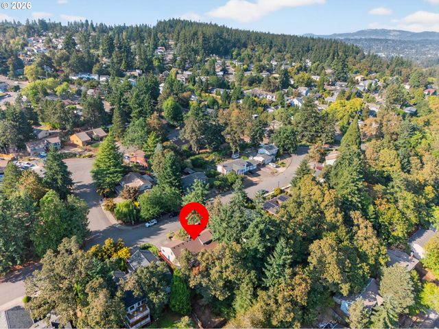 4249 RIVERVIEW Dr, West Linn, OR 97068