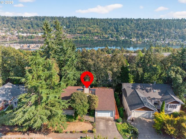 4249 RIVERVIEW Dr, West Linn, OR 97068