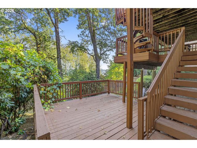 4249 RIVERVIEW Dr, West Linn, OR 97068