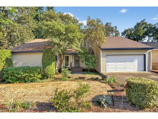 4249 RIVERVIEW Dr, West Linn, OR 97068