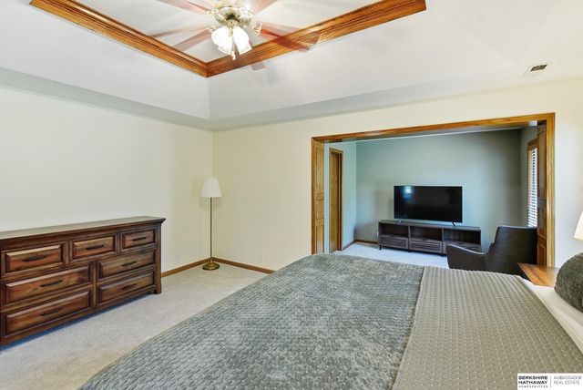 14116 Hillsborough Drive, Omaha, NE 68164