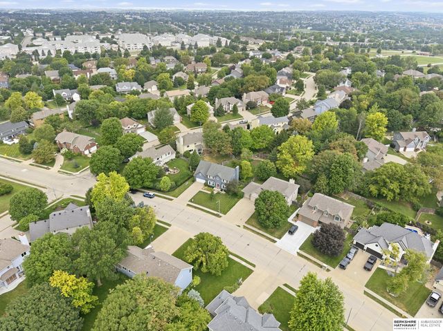 14116 Hillsborough Drive, Omaha, NE 68164