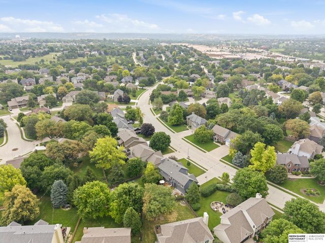 14116 Hillsborough Drive, Omaha, NE 68164