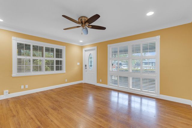 4681 NE 5th Avenue, Fort Lauderdale, FL 33334