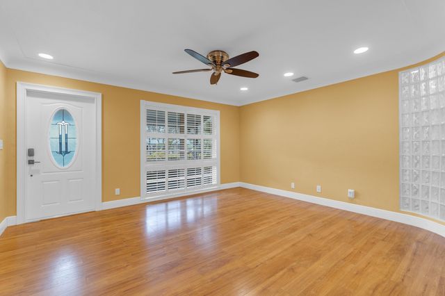 4681 NE 5th Avenue, Fort Lauderdale, FL 33334