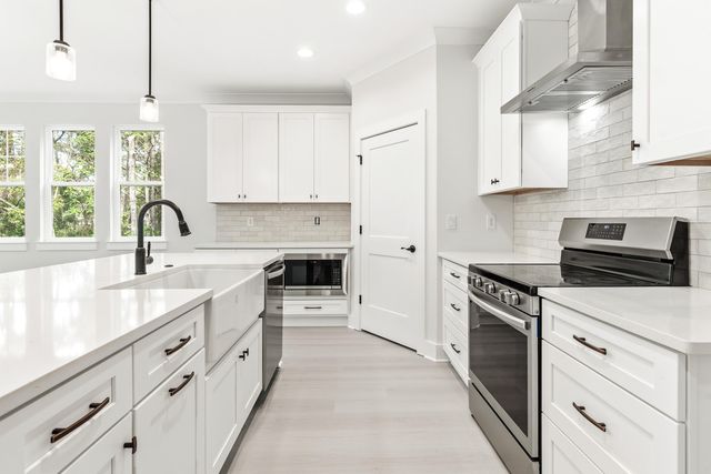 151 Redfish Point Drive, Freeport, FL 32439