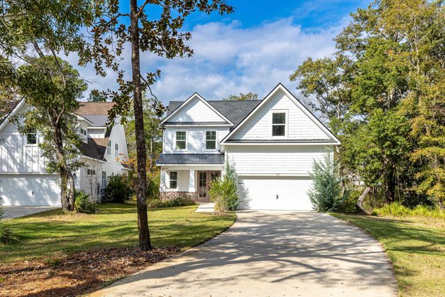 151 Redfish Point Drive, Freeport, FL 32439