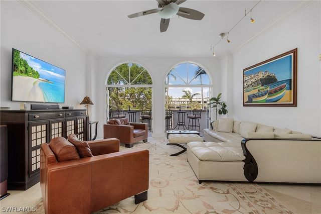 780 5th AVE S 3, Naples, FL 34102