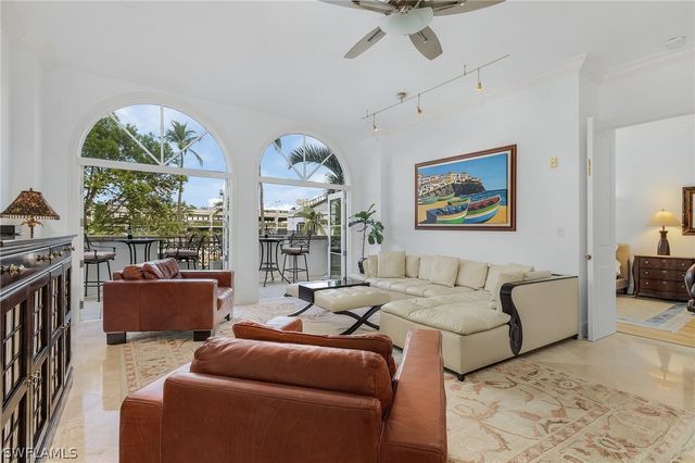 780 5th AVE S 3, Naples, FL 34102