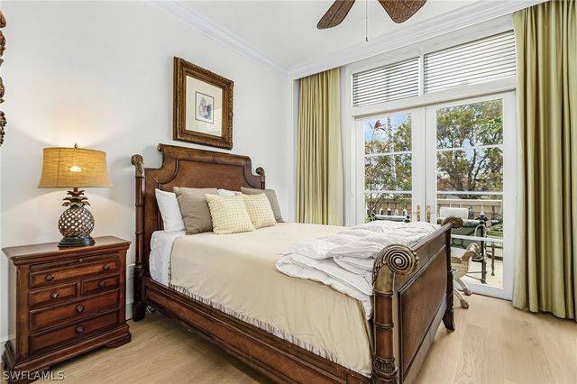 780 5th AVE S 3, Naples, FL 34102