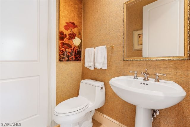 780 5th AVE S 3, Naples, FL 34102