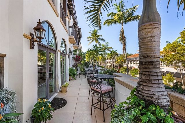 780 5th AVE S 3, Naples, FL 34102