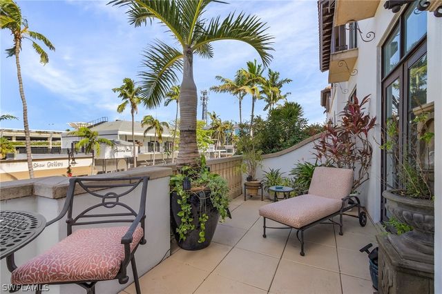 780 5th AVE S 3, Naples, FL 34102