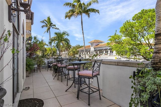 780 5th AVE S 3, Naples, FL 34102