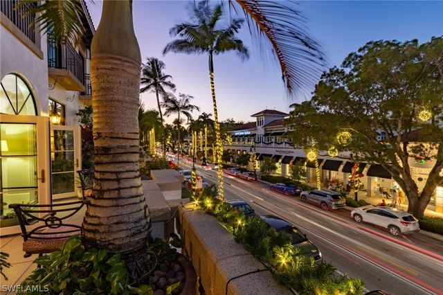 780 5th AVE S 3, Naples, FL 34102