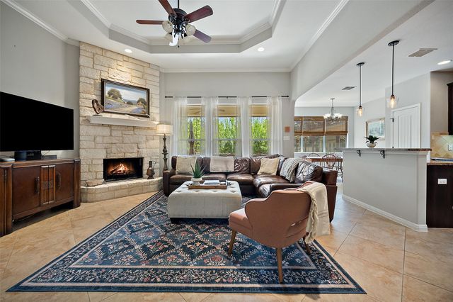 37 Ridgewood CIR, Wimberley, TX 78676