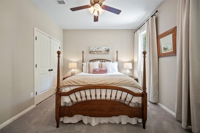 37 Ridgewood CIR, Wimberley, TX 78676