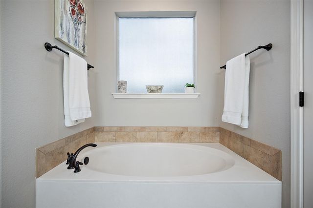 37 Ridgewood CIR, Wimberley, TX 78676