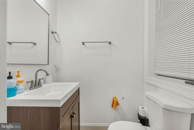 1725 N 27TH ST, Philadelphia, PA 19121