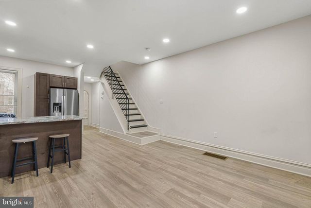 1725 N 27TH ST, Philadelphia, PA 19121