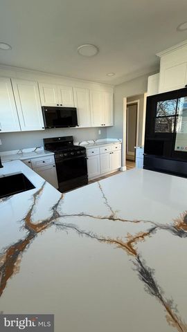 1325 N OHIO AVE, Atlantic City, NJ 08401