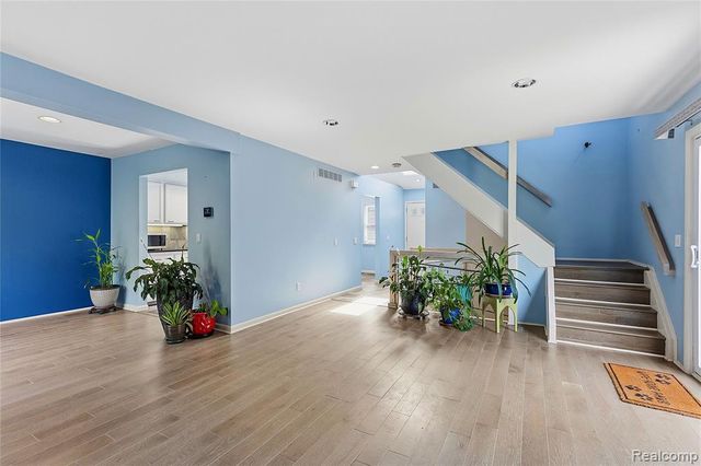 2969 Moon Lake Drive, West Bloomfield, MI 48323
