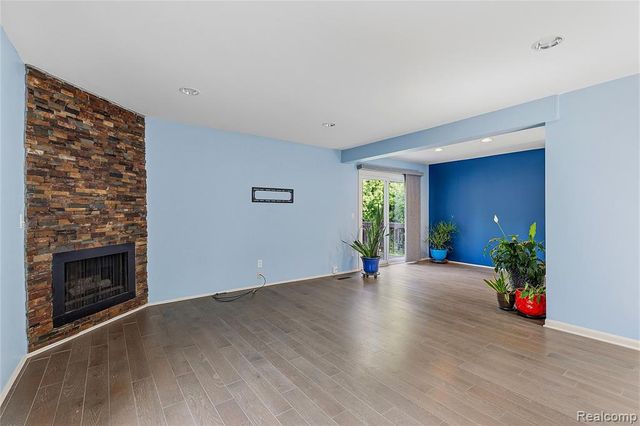 2969 Moon Lake Drive, West Bloomfield, MI 48323
