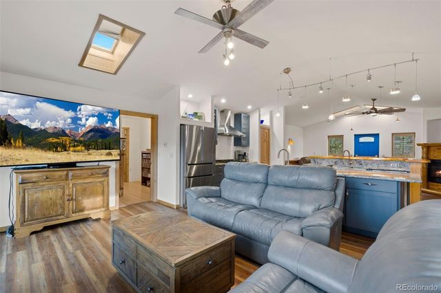 1005 Estes Park Estates Drive, Lyons, CO 80540