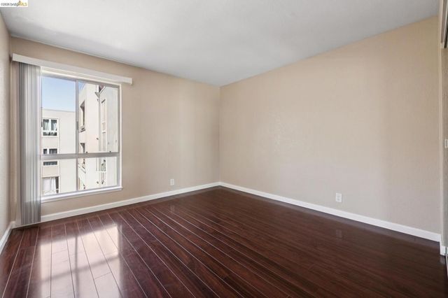 466 Crescent Street 317, Oakland, CA 94610
