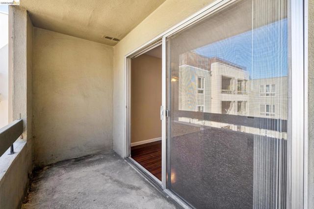 466 Crescent Street 317, Oakland, CA 94610