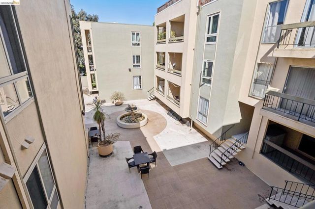 466 Crescent Street 317, Oakland, CA 94610