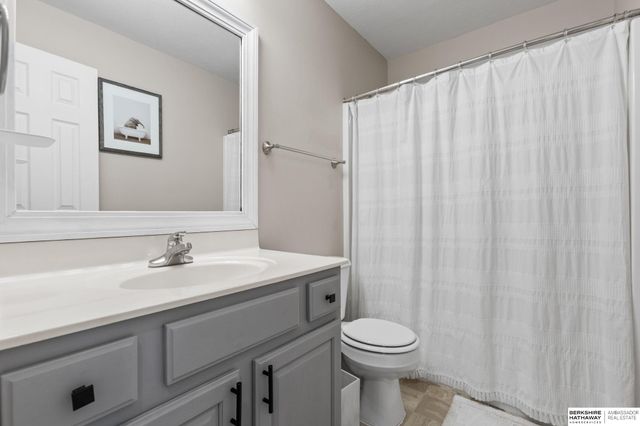 4314 N 171st Street, Omaha, NE 68116