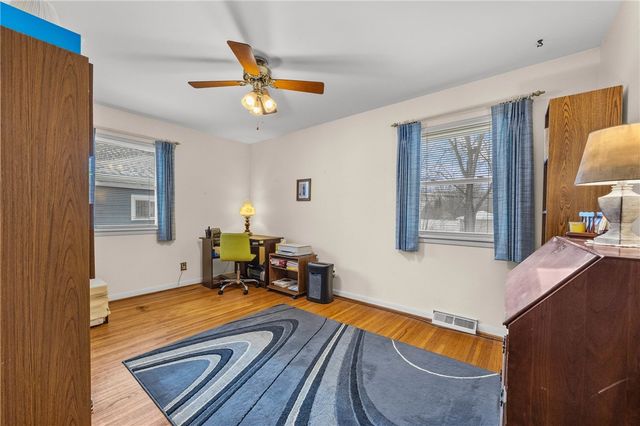 253 Woodcroft Drive, Greece, NY 14616