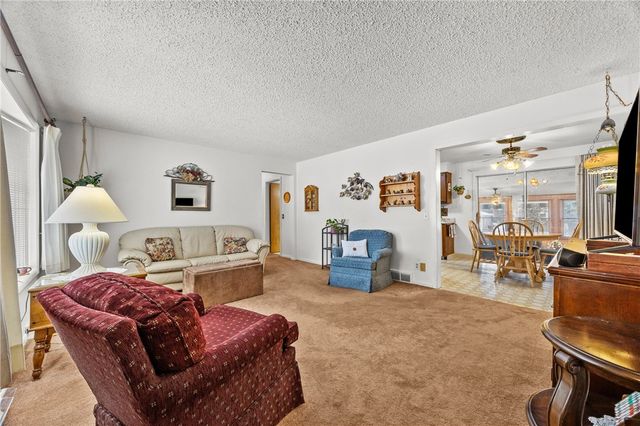 253 Woodcroft Drive, Greece, NY 14616