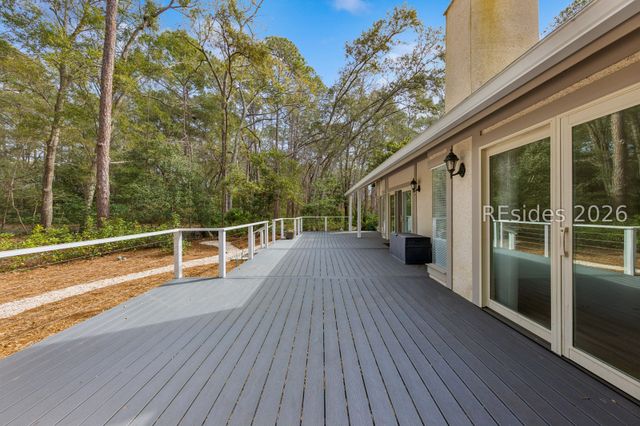 2 Stillwater Ln, Hilton Head Island, SC 29926