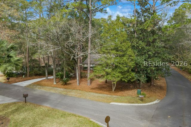2 Stillwater Ln, Hilton Head Island, SC 29926